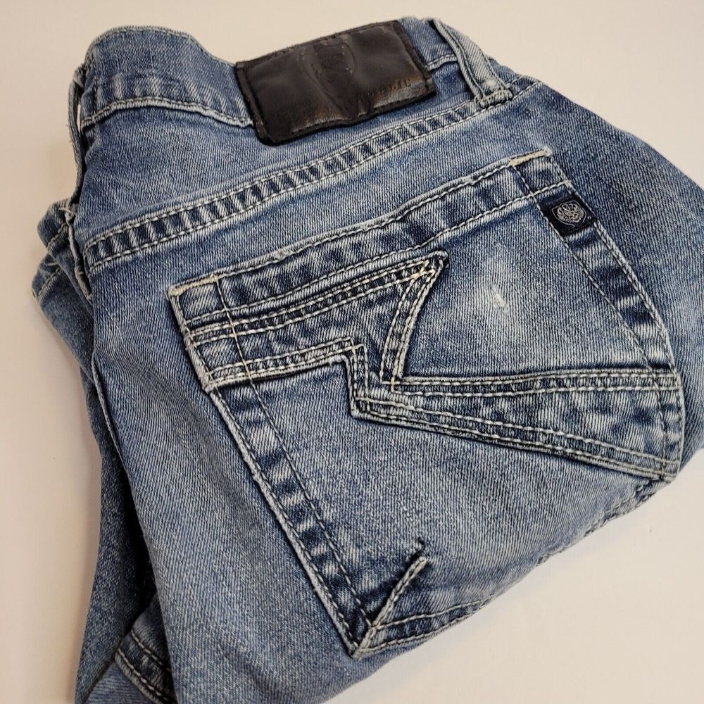 Rock‎ & Republic Neil Straight Leg Jeans Mens 30x30 Blue Excellent Embroidered